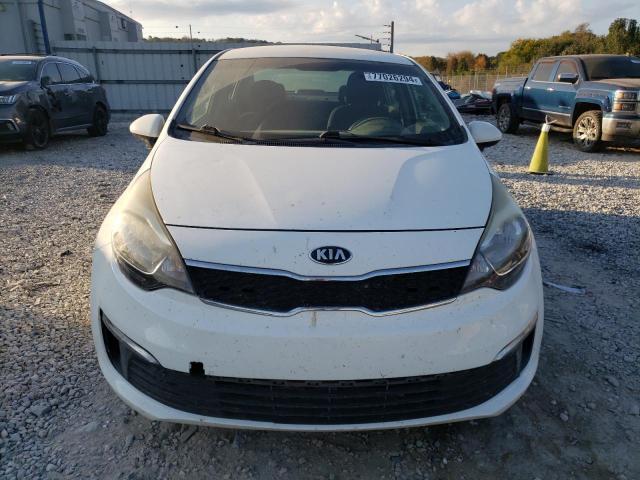 KNADN4A35G6663104 - 2016 KIA RIO EX WHITE photo 5