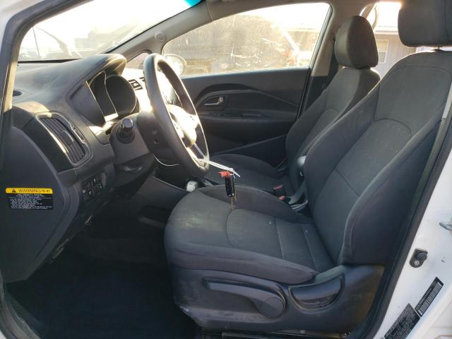 KNADN4A35G6663104 - 2016 KIA RIO EX WHITE photo 7