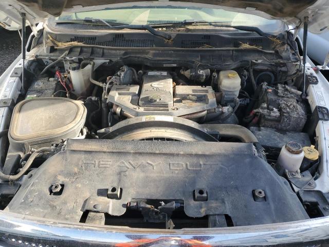 3C63RRHLXJG373265 - 2018 RAM 3500 SLT WHITE photo 11