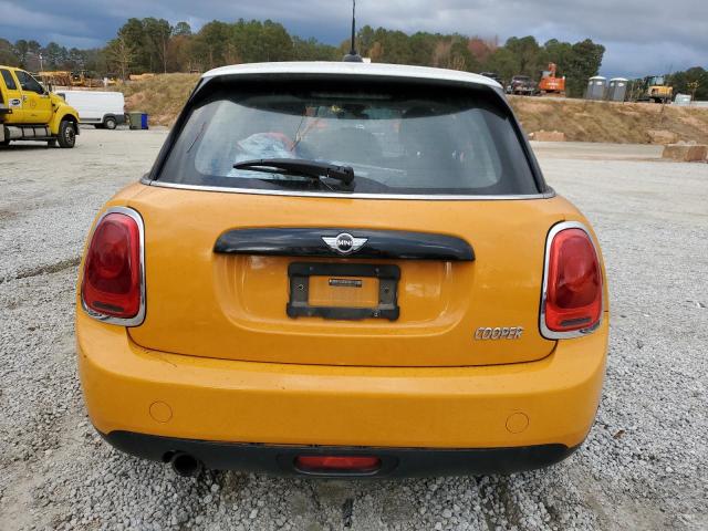 WMWXU1C51G2D12326 - 2016 MINI COOPER GOLD photo 6