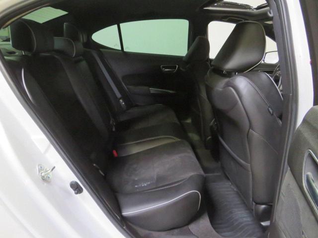 19UUB3F63JA000368 - 2018 ACURA TLX TECH+A WHITE photo 6
