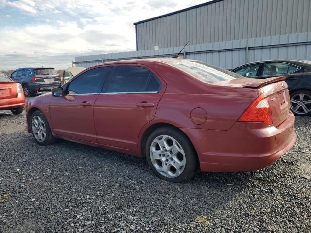 3FAHP0HG5AR139323 - 2010 FORD FUSION SE RED photo 2