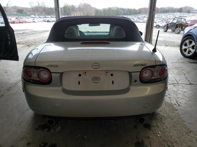 JM1NC25F260112944 - 2006 MAZDA MX-5 MIATA SILVER photo 6