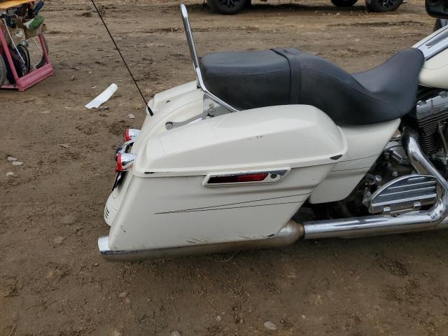 1HD1KRM18EB648234 - 2014 HARLEY-DAVIDSON FLHXS STREET GLIDE SPECIAL WHITE photo 6