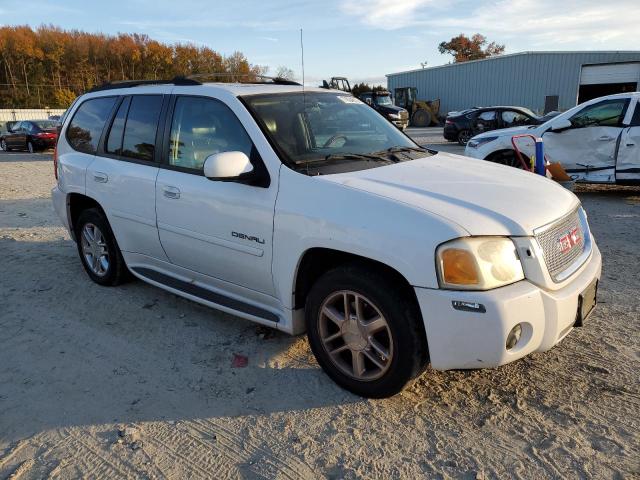 1GKET63M362112856 - 2006 GMC ENVOY DENALI WHITE photo 4