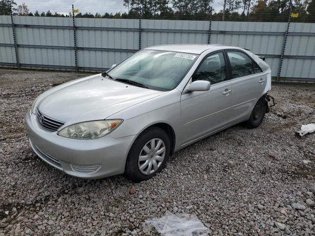 4T1BE32K05U552412 - 2005 TOYOTA CAMRY LE GRAY photo 1