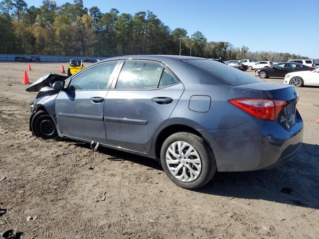 5YFBURHE6JP748695 - 2018 TOYOTA COROLLA L GRAY photo 2