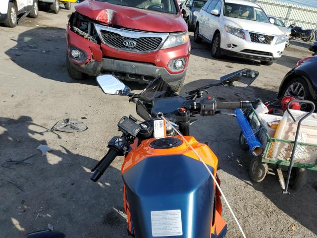 MD2JYJ400NC214225 - 2022 KTM 390 RC ORANGE photo 6