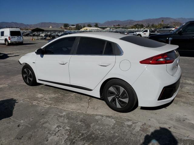 KMHC75LC8JU064059 - 2018 HYUNDAI IONIQ SEL WHITE photo 2