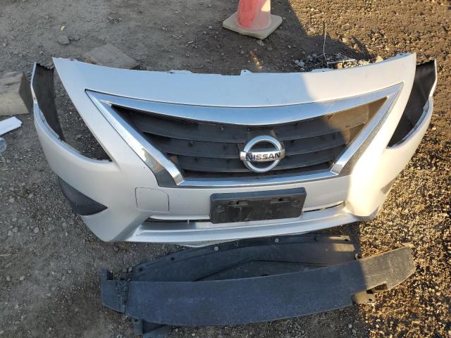 3N1CN7AP7JK401917 - 2018 NISSAN VERSA S SILVER photo 12