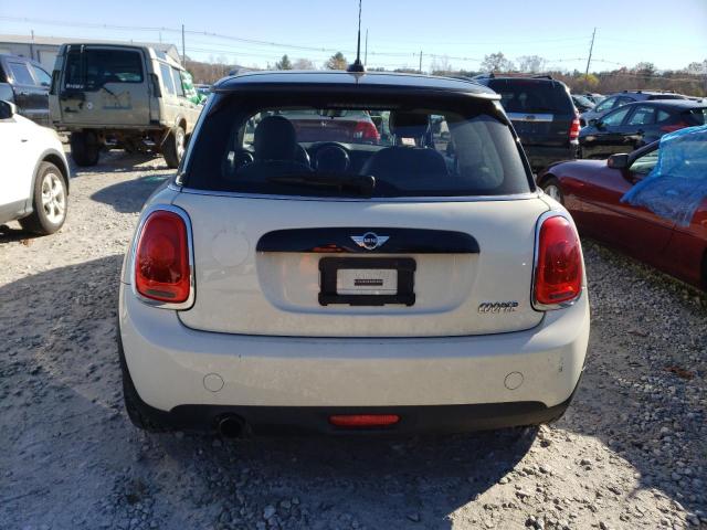 WMWXP5C32H2D71304 - 2017 MINI COOPER WHITE photo 6