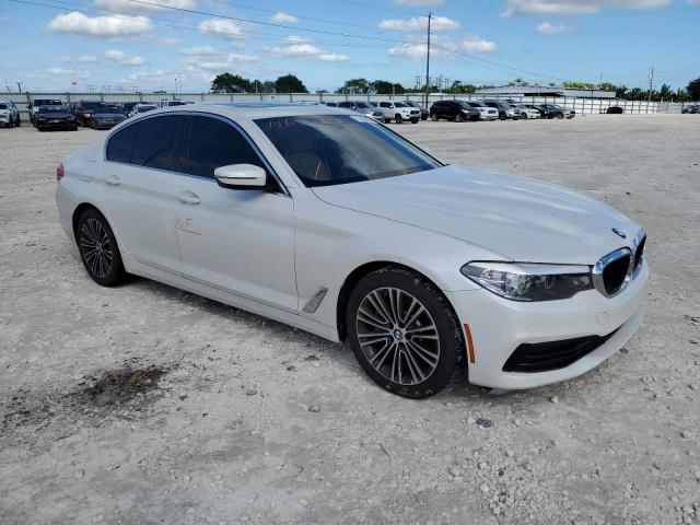 WBAJA7C56KWW19409 - 2019 BMW 530 XI WHITE photo 4