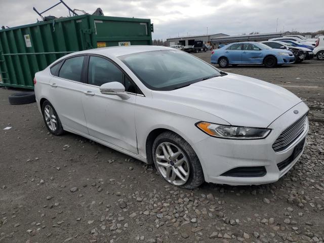 3FA6P0H73DR147853 - 2013 FORD FUSION SE WHITE photo 4