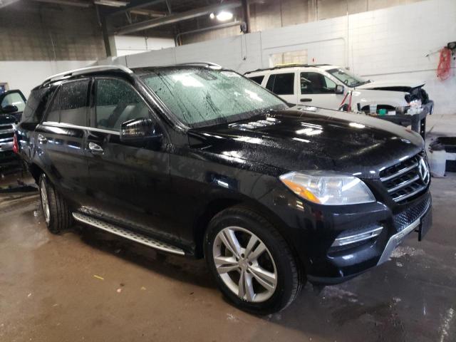 4JGDA5HB3DA144817 - 2013 MERCEDES-BENZ ML 350 4MATIC BLACK photo 4