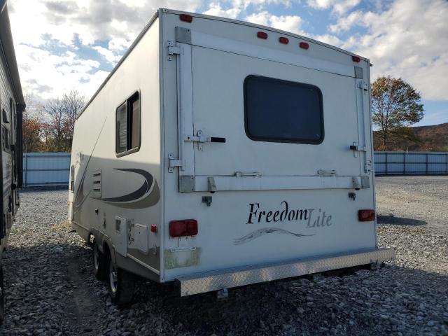 4YDT1852176430000 - 2007 COACH FREEDOM WHITE photo 3