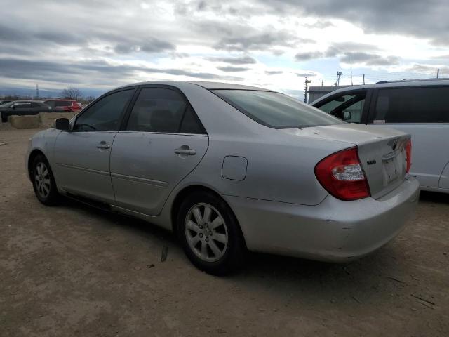 4T1BF30K22U524929 - 2002 TOYOTA CAMRY LE SILVER photo 2