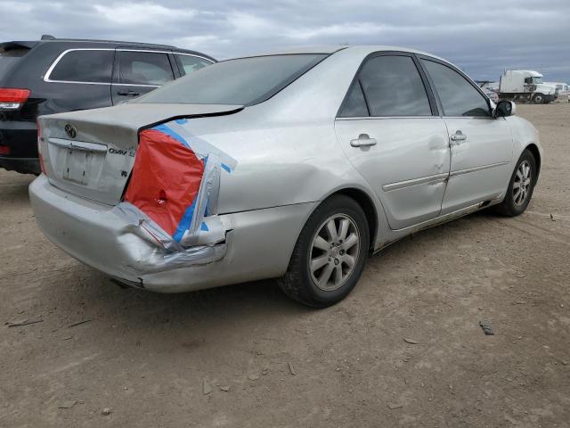 4T1BF30K22U524929 - 2002 TOYOTA CAMRY LE SILVER photo 3