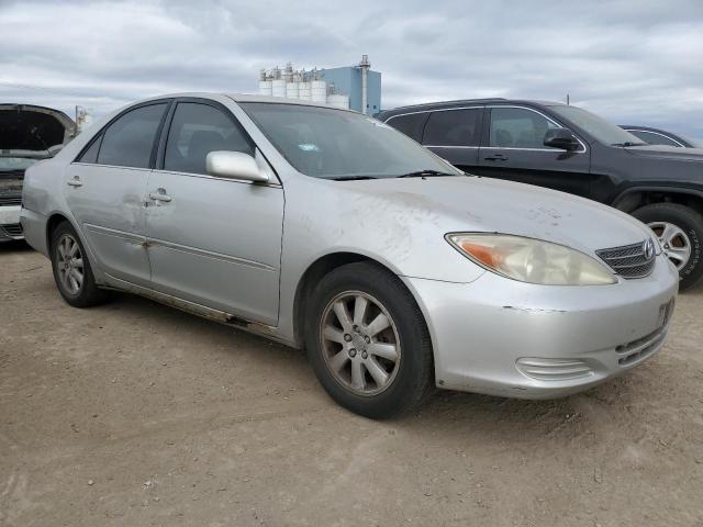 4T1BF30K22U524929 - 2002 TOYOTA CAMRY LE SILVER photo 4