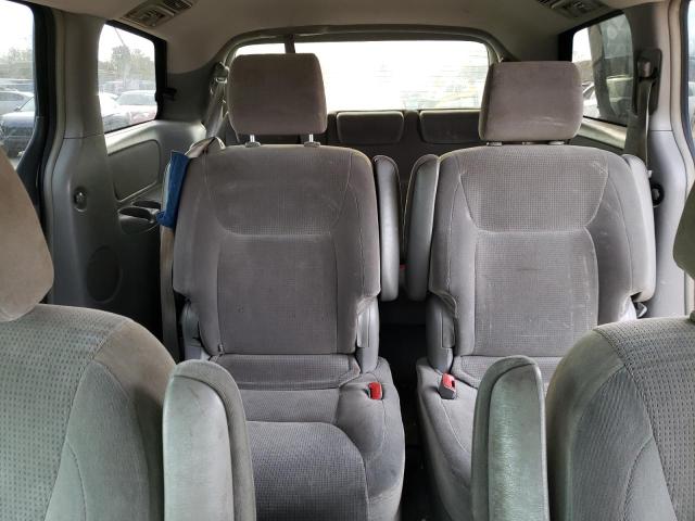 5TDZA23C04S099590 - 2004 TOYOTA SIENNA CE GRAY photo 10