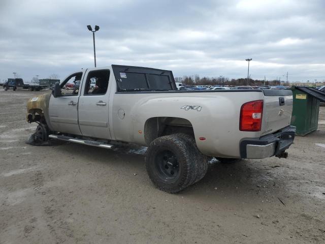 1GCJK33668F165222 - 2008 CHEVROLET SILVERADO K3500 SILVER photo 2