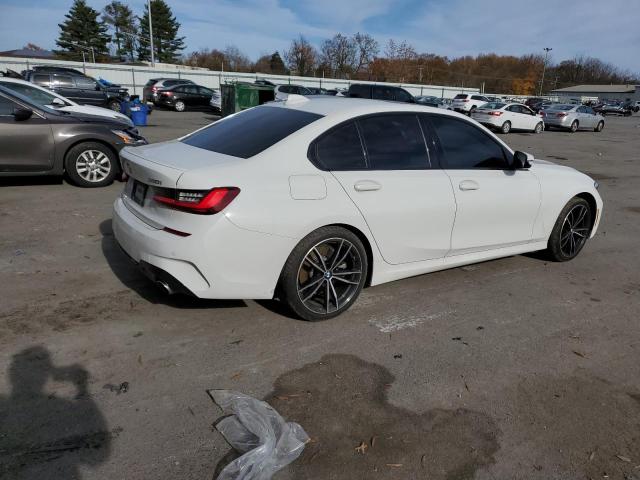 3MW5R7J05N8C29285 - 2022 BMW 330XI WHITE photo 3