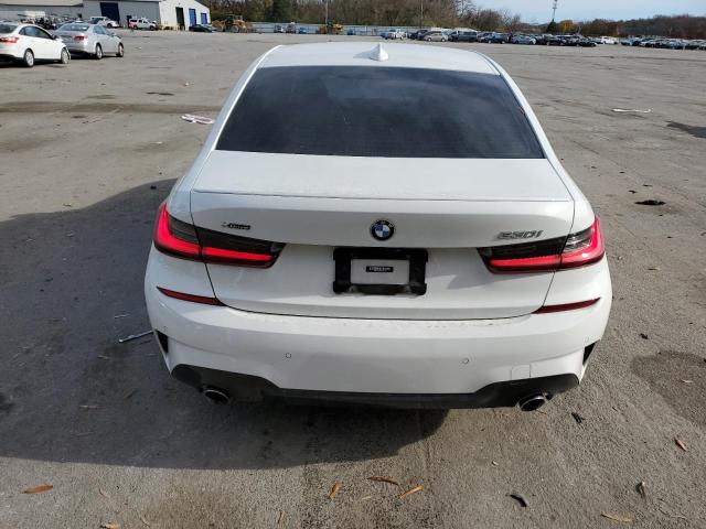 3MW5R7J05N8C29285 - 2022 BMW 330XI WHITE photo 6