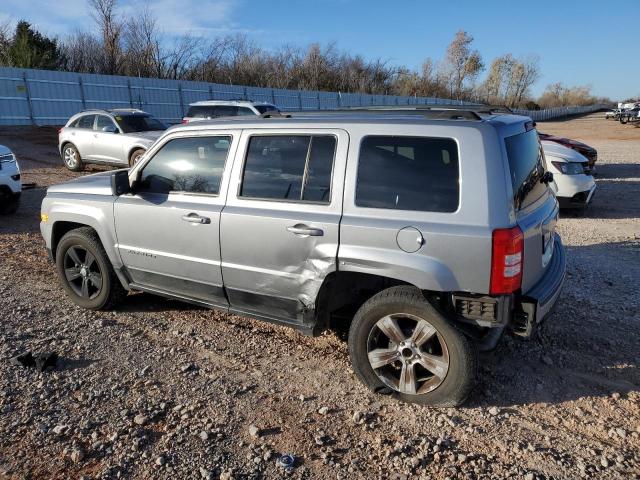 1C4NJPFA4GD811296 - 2016 JEEP PATRIOT LATITUDE SILVER photo 2