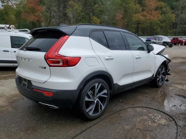 YV4162UM6L2340948 - 2020 VOLVO XC40 T5 R-DESIGN WHITE photo 3