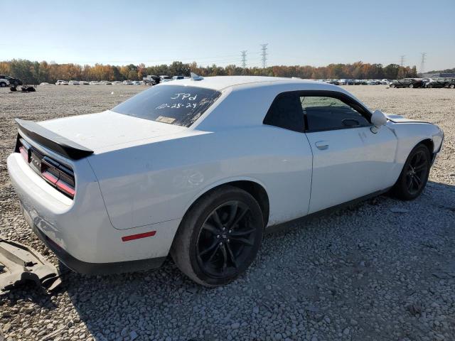 2C3CDZAG3JH171621 - 2018 DODGE CHALLENGER SXT WHITE photo 3