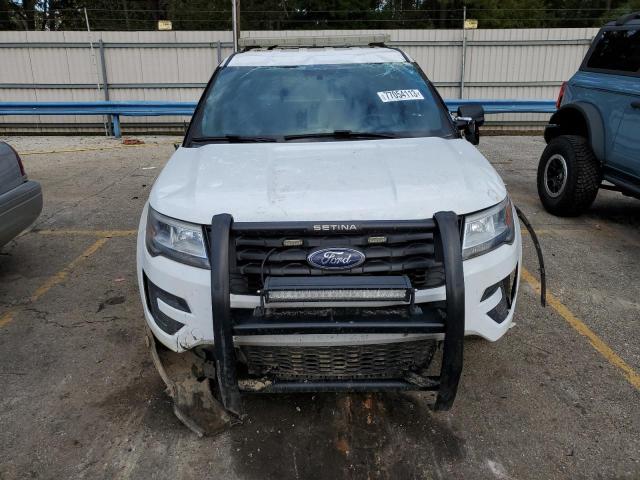 1FM5K8AR4JGC18457 - 2018 FORD EXPLORER POLICE INTERCEPTOR أبيض صورة 5