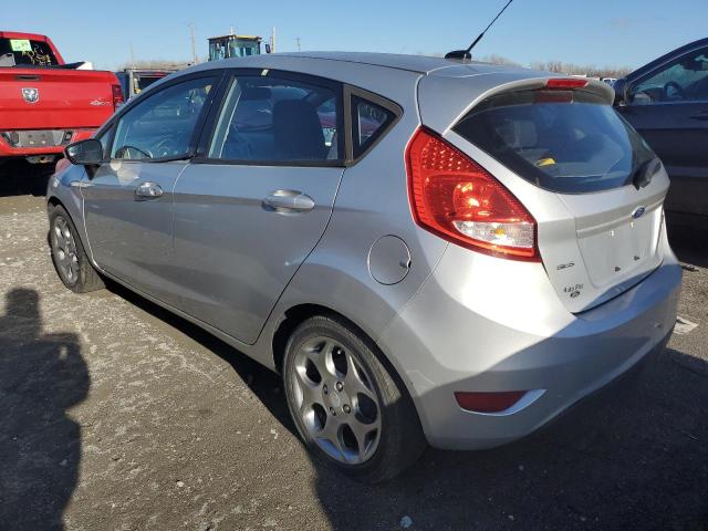 3FADP4FJ6BM186573 - 2011 FORD FIESTA SES SILVER photo 2