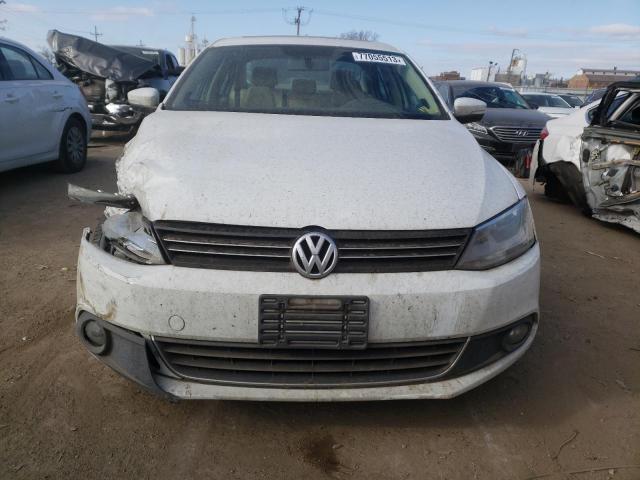 3VW3L7AJ3EM433236 - 2014 VOLKSWAGEN JETTA TDI WHITE photo 5