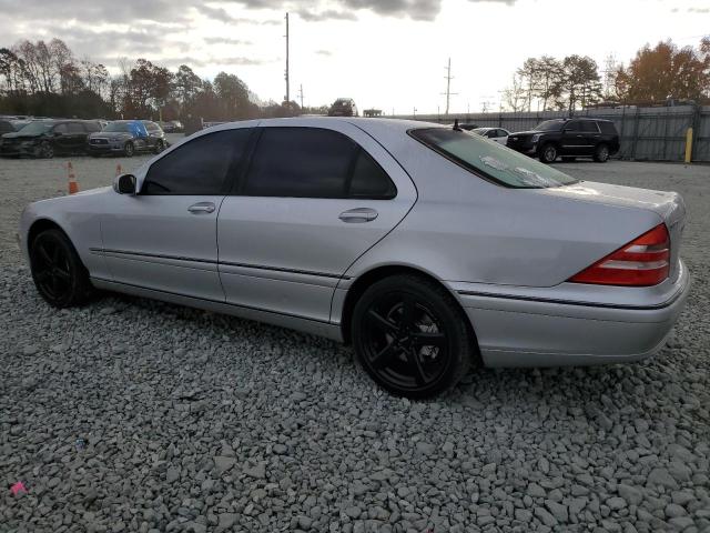 WDBNG75J22A288479 - 2002 MERCEDES-BENZ S 500 GRAY photo 2