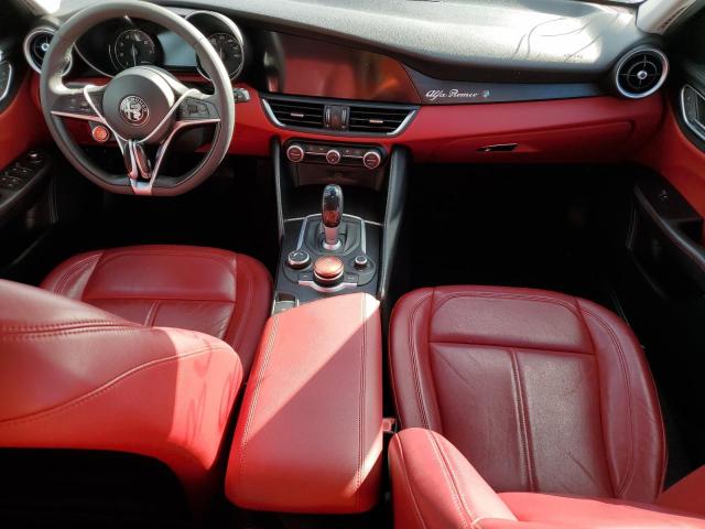 ZARFAEBN1H7545971 - 2017 ALFA ROMEO GIULIA WHITE photo 8