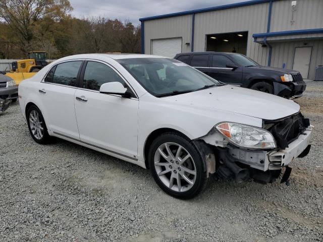 1G1ZK57B694160906 - 2009 CHEVROLET MALIBU LTZ WHITE photo 4