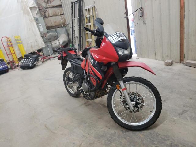 JKAKLEE109DA22260 - 2009 KAWASAKI KL650 E RED photo 1