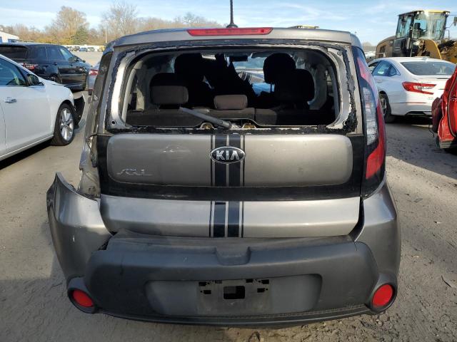 KNDJN2A26G7282406 - 2016 KIA SOUL GRAY photo 6