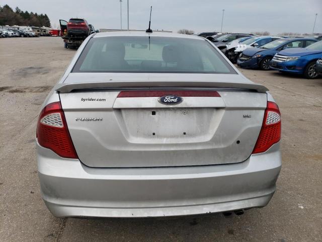 3FAHP0HA8CR154946 - 2012 FORD FUSION SE SILVER photo 6