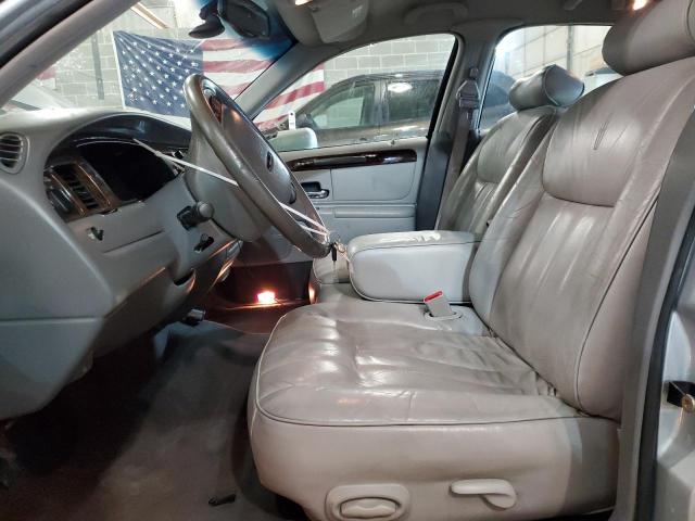 1LNFM81W9WY682172 - 1998 LINCOLN TOWN CAR EXECUTIVE SILVER photo 7