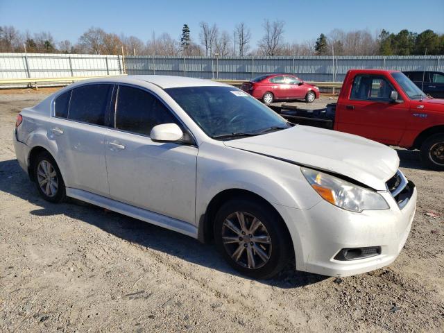 4S3BMBA69C3018057 - 2012 SUBARU LEGACY 2.5I WHITE photo 4