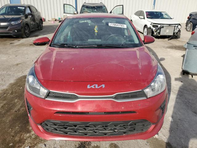 3KPA24AD1NE471550 - 2022 KIA RIO LX RED photo 5