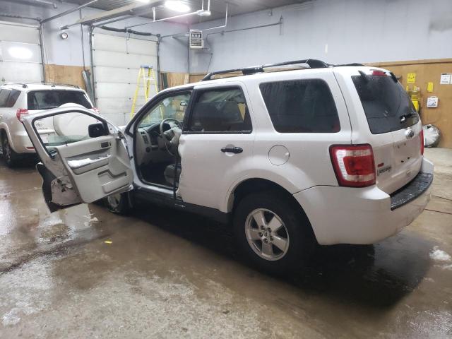 1FMCU9D7XBKC31780 - 2011 FORD ESCAPE XLT WHITE photo 2