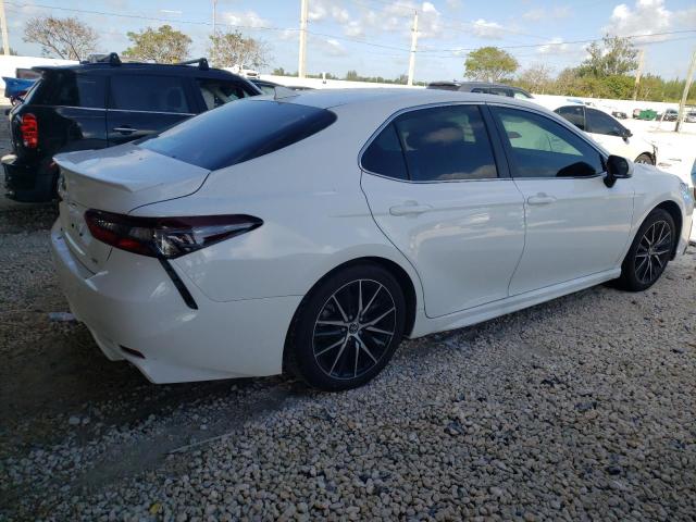 4T1T11AK9RU847620 - 2024 TOYOTA CAMRY SE NIGHT SHADE WHITE photo 3