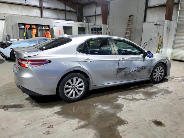 4T1B11HK1KU711067 - 2019 TOYOTA CAMRY L SILVER photo 3