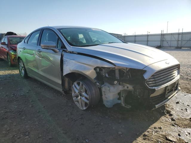 1FA6P0HDXG5124583 - 2016 FORD FUSION SE SILVER photo 4