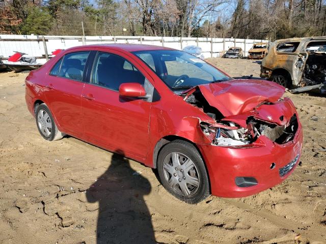 JTDBT4K31A1366978 - 2010 TOYOTA YARIS RED photo 4