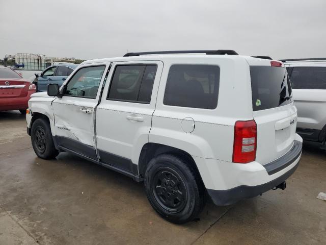 1C4NJPBB8FD371449 - 2015 JEEP PATRIOT SPORT WHITE photo 2