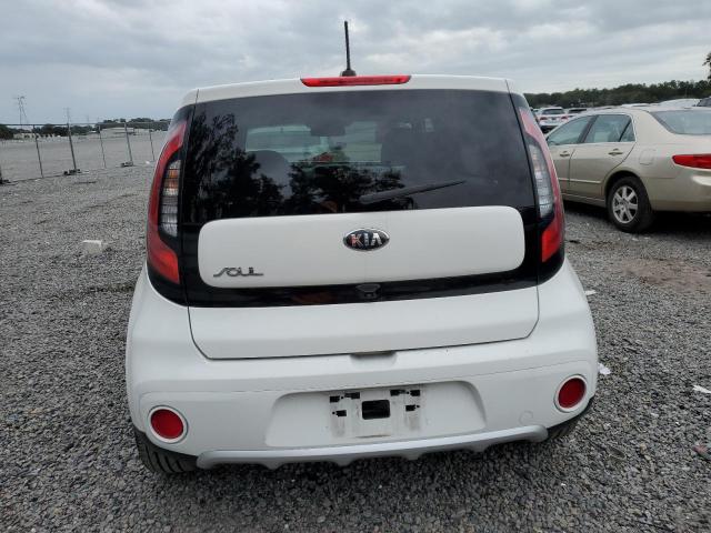 KNDJP3A53H7495096 - 2017 KIA SOUL + WHITE photo 6