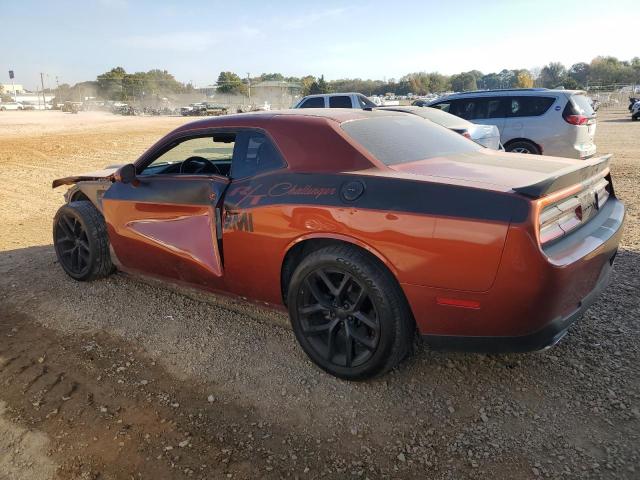 2C3CDZBT1LH234715 - 2020 DODGE CHALLENGER R/T ORANGE photo 2