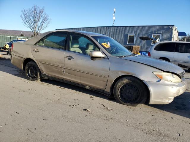 4T1BE32K42U570553 - 2002 TOYOTA CAMRY LE BEIGE photo 4